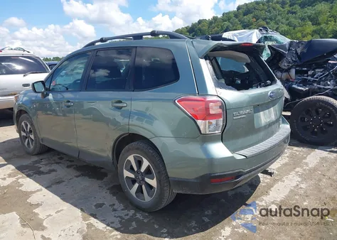 2018 Subaru Forester 2.5I Premium z USA, uszkodzony, nr VIN JF2SJAGC1JH559573
